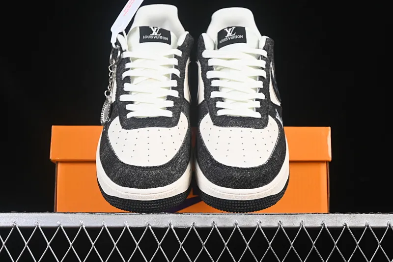 All categories Nk Air Force 1 Air Force series Nk Air Force 1 Low Air Force low-top Nike Air Force 1'07 Low joint two-color bottom black denim Air Force 1 low-top casual sneakers DX1888-097